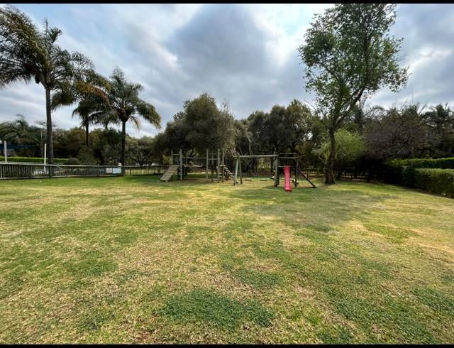 4 BEDROOM HOUSE FOR SALE IN BROEDERSTROOM